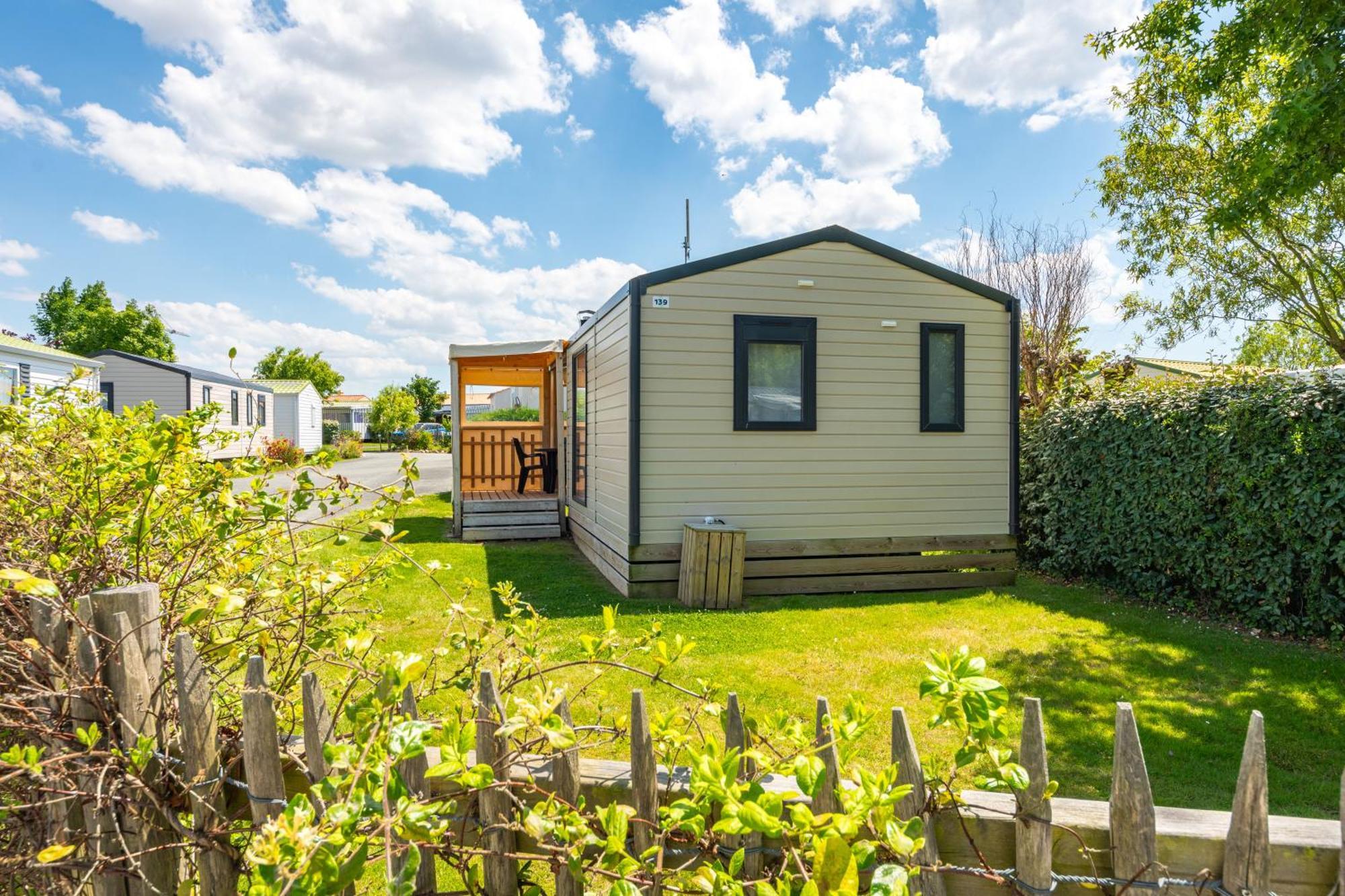 Camping L'Ile Aux Oiseaux Exterior photo